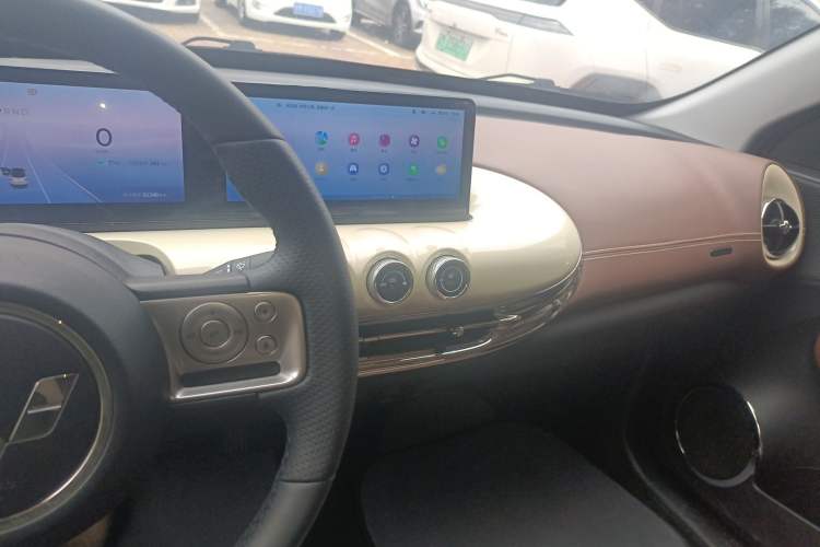 Used Wuling Bingo 2023 410 km Lingxi Deluxe Edition Audio And AC Panel