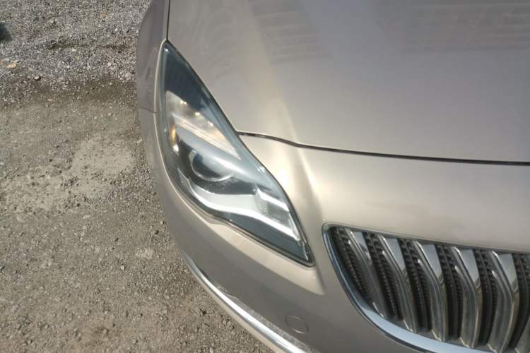 Used Buick Regal 2014 2.0L Elite Fashion Edition Right Front Headlight