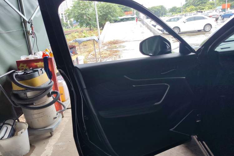 Used Venucia V 2023 260T Black Horse Edition Pro