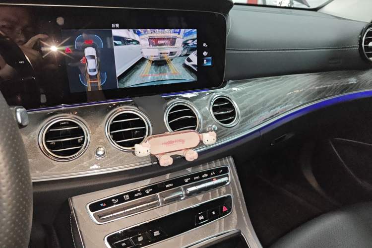 Used Mercedes-Benz E-Class 2021 Facelift E 260 L Sport Edition Audio And AC Panel