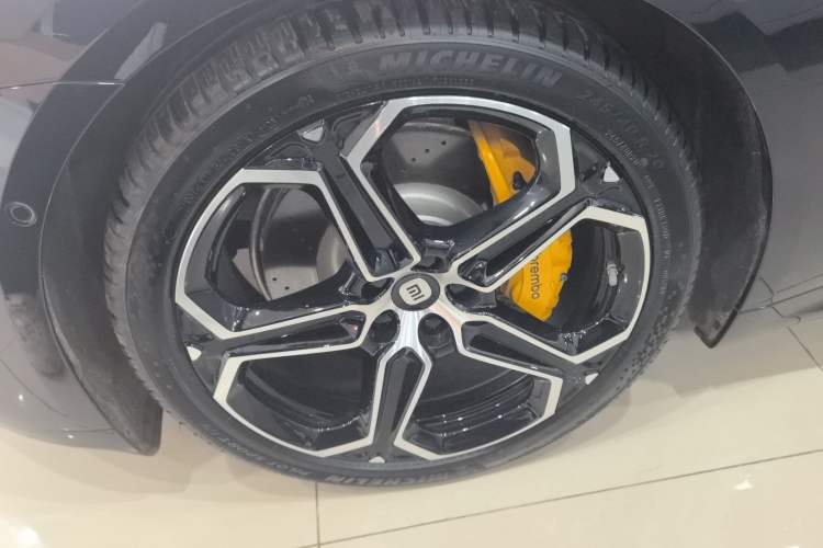 Used Xiaomi Auto SU7 2024 Four-Wheel Drive Ultra-Long Range Advanced Intelligent Driving Max Edition
