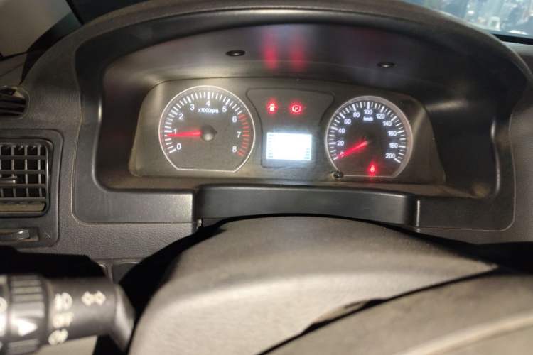 Used FORTHING Lingzhi 2017 V3 1.5L 5-Seater Special Offer Model