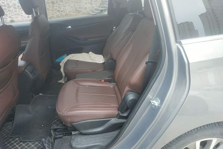 Used Buick GL6 2019 18T 6-Seater Connected Luxury Version China VI Standard