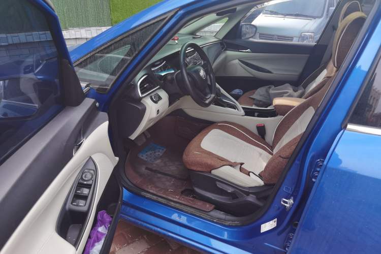 Used Buick GL6 2018 18T 6-Seater Elite Model
