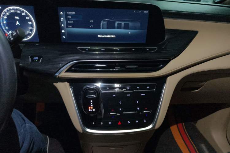 Used Buick GL8 2021 ES Land Cruiser 653T Smart Flagship Model
