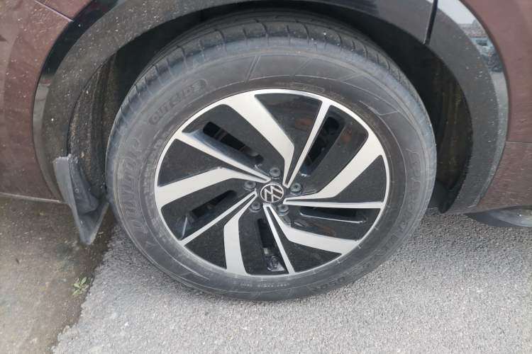 Used Volkswagen Viloran 2022 330TSI Luxury Edition
