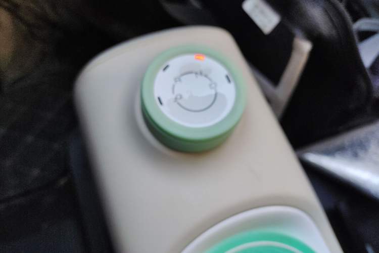 Used Wuling Hongguang MINIEV 2024 3rd Generation 215km Youth Edition Gear Lever