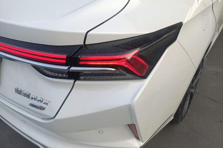 Used Dongfeng Aeolus Yixuan MAX 2021 1.5T Super-Powered Dad Edition