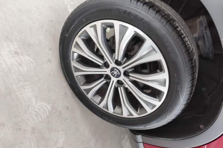 Used BYD Song Pro New Energy 2019 DM 1.5T Four-Wheel Drive Performance Edition Deluxe Model
