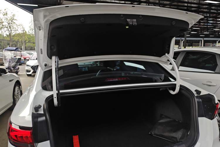 Used Geely Auto Emgrand 2022 4th Generation 1.5L CVT Luxury Model Trunk