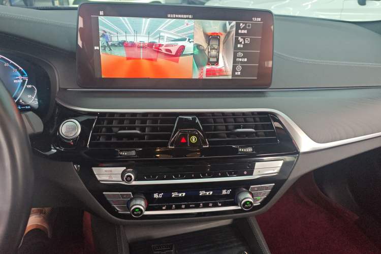 Used BMW 5 Series New Energy 2021 535Le Pioneer Edition M Sport Package Audio And AC Panel