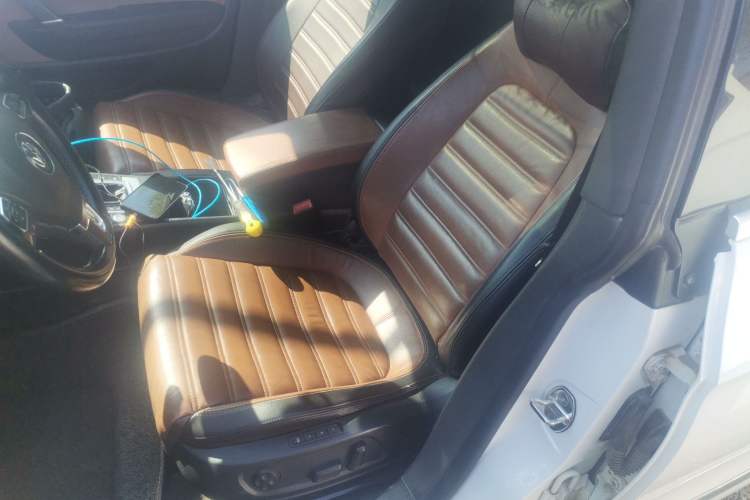 Used Volkswagen FAW-Volkswagen CC 2016 1.8TSI Luxury Model Left Front Seat