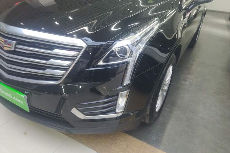 Used Cadillac XT5 2018 28E Four-Wheel Drive Tech Version