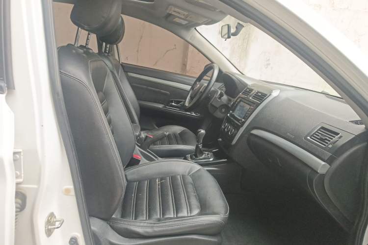 Used FORTHING Joyear S50 2016 1.5L Manual Luxury Edition