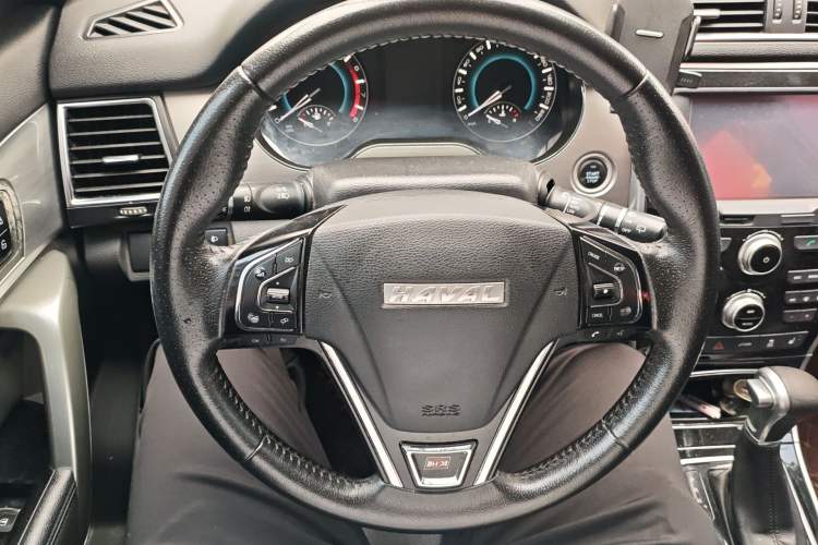 Used Haval H2 2017 Red-Label 1.5T Automatic Two-Wheel Drive Luxury Model