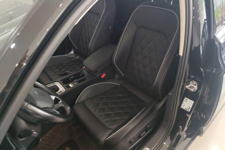 Used Volkswagen Magotan GTE Plug-in Hybrid 2022 GTE Luxury Model