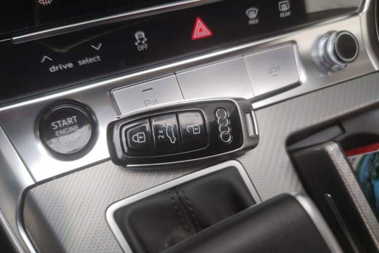 Used Audi A6L 2023 Revised 45 TFSI Prestige Elegant Edition
