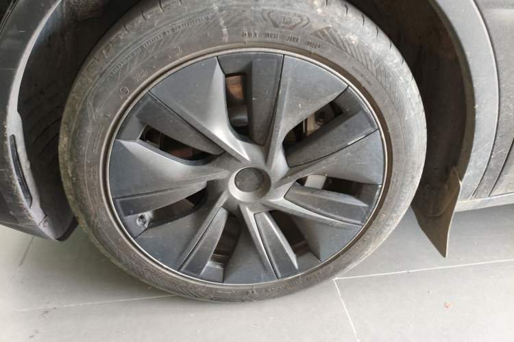 Used Tesla Model Y 2024 Rear-Wheel-Drive Version