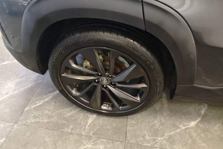 Used CHANGAN UNI-T 2020 1.5T Flagship Version Right Rear Wheel Hub