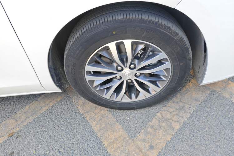 Used Buick GL8 2022 ES Landtrek 653T Comfort Edition
