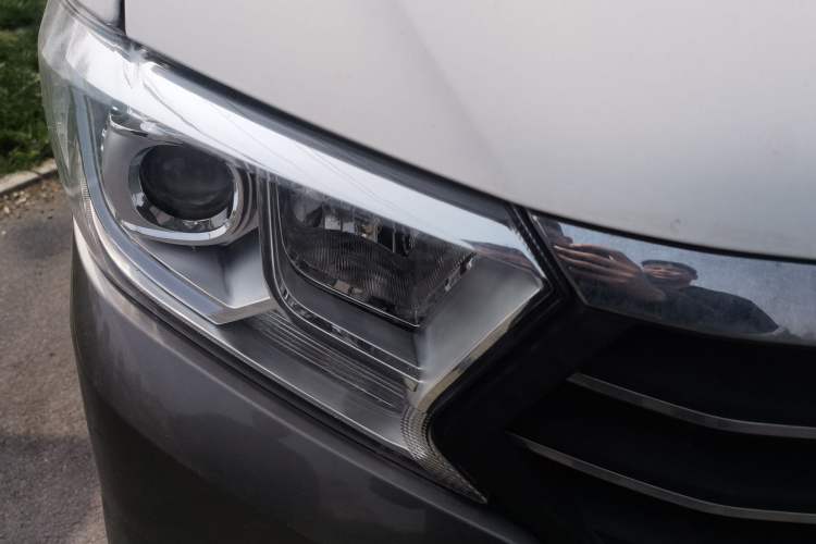 Used CHANGAN KUAYUE Xing V5 2021 1.6L Jinbao Edition Luxury Version DAM16KR