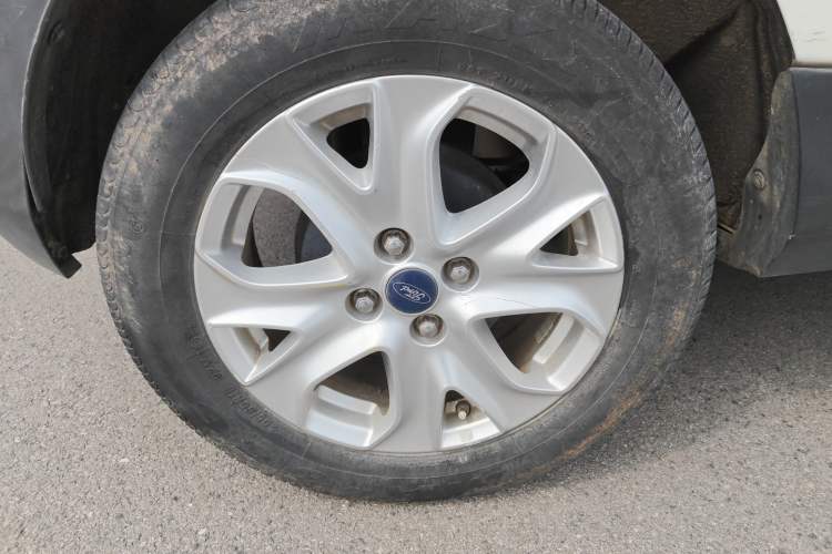 Used Ford EcoSport 2013 1.5L Automatic Fashion Model