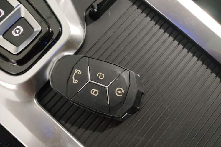 Used Lynk & Co 01 2017 2.0T Two-Wheel Drive Zhaopu Version