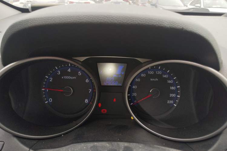 Used Hyundai ix35 2013 2.0L Automatic 2WD Comfort GL China IV Standard