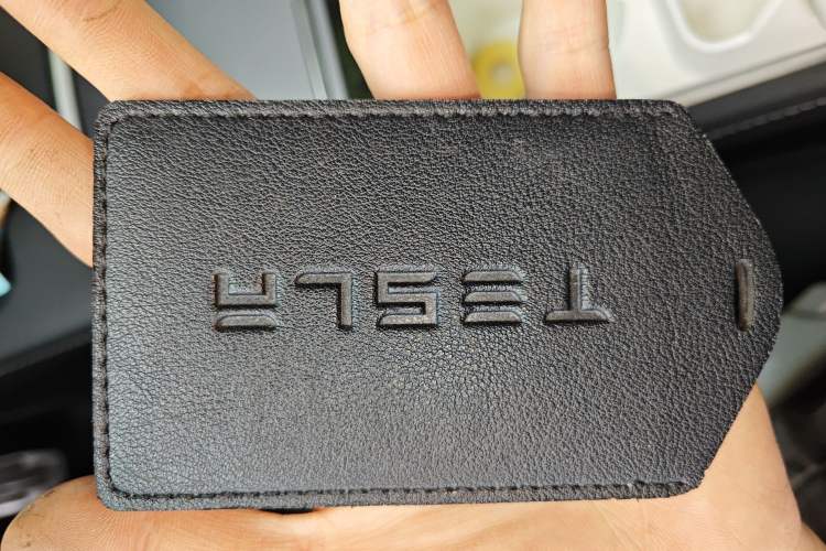 Used Tesla Model Y 2024 Rear-Wheel-Drive Version Vehicle Key