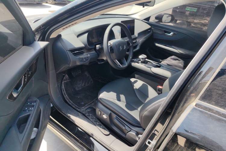 Used Hongqi E-QM5 2021 Charging Version Flagship Edition
