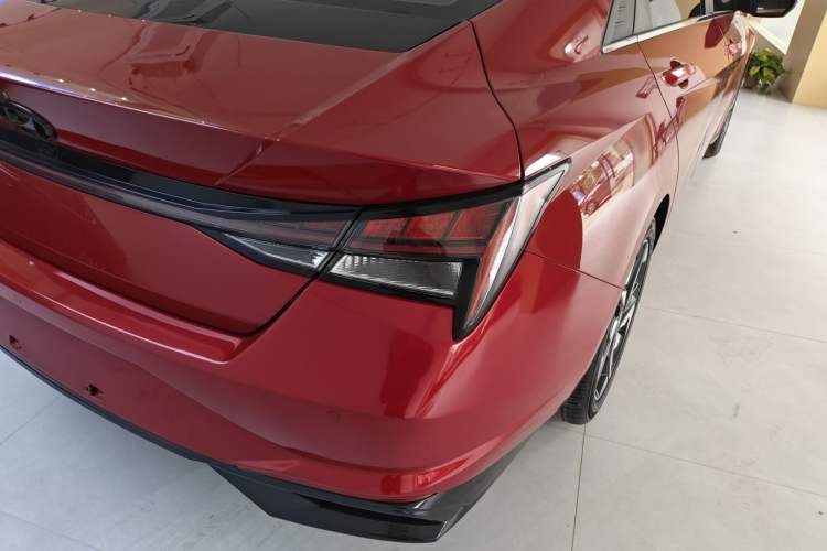 Used Hyundai Elantra 2021 1.5L CVT LUX Prestige Edition