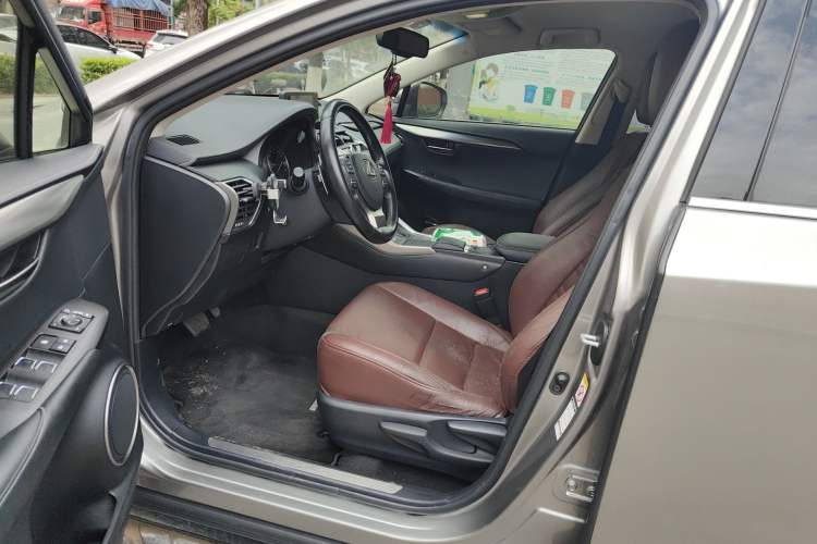 Used Lexus NX 2018 200 Front-Wheel-Drive X-Trail Version China V Standard Driver Seat