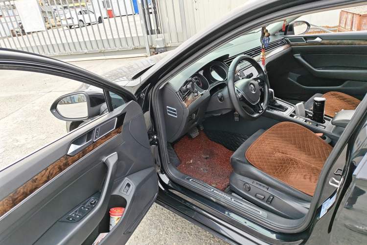 Used Volkswagen Magotan 2017 330TSI DSG Luxury Model Driver Seat