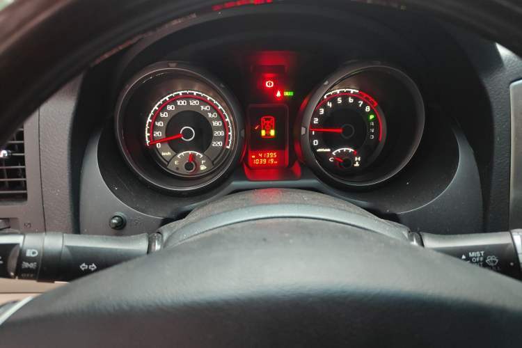 Used Mitsubishi Pajero  Instrument Cluster