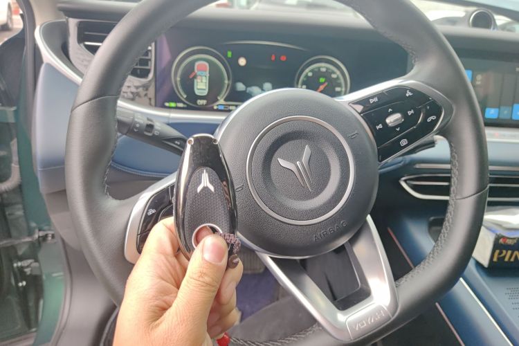 Used VOYAH FREE 2024 Ultra-Long Range Intelligent Driving Version Vehicle Key