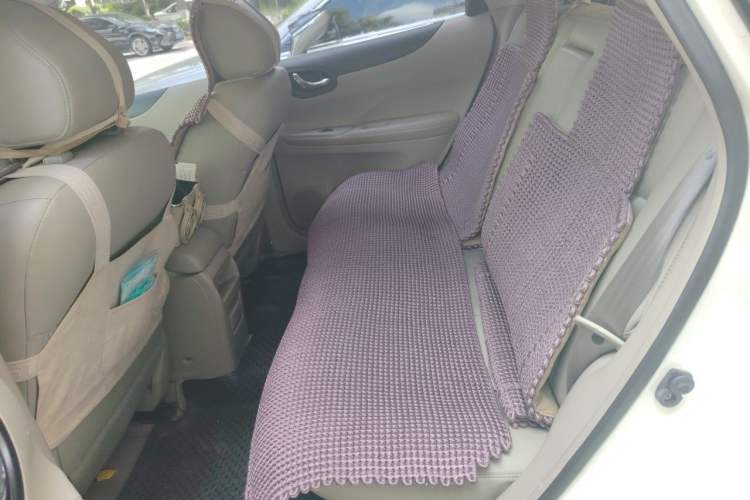 Used Nissan Tiida 2014 1.6L CVT Smart Model
