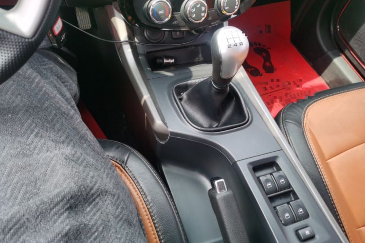 Used Haima S5 2016 1.6L Manual Luxury Tech Edition Gear Lever