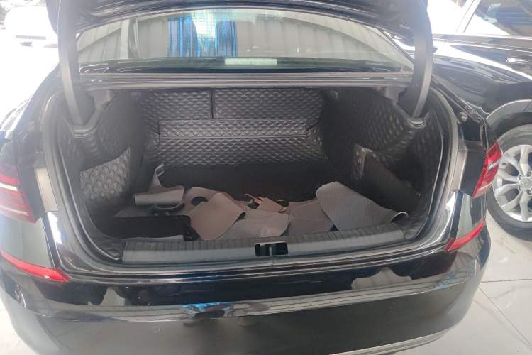 Used Volkswagen Passat 2022 330TSI Luxury Edition
