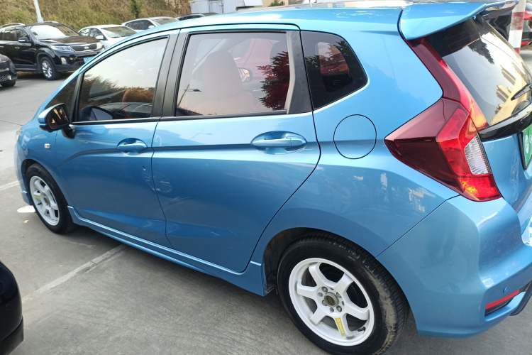 Used Honda Fit 2018 1.5L CVT Trendy Run+ Edition