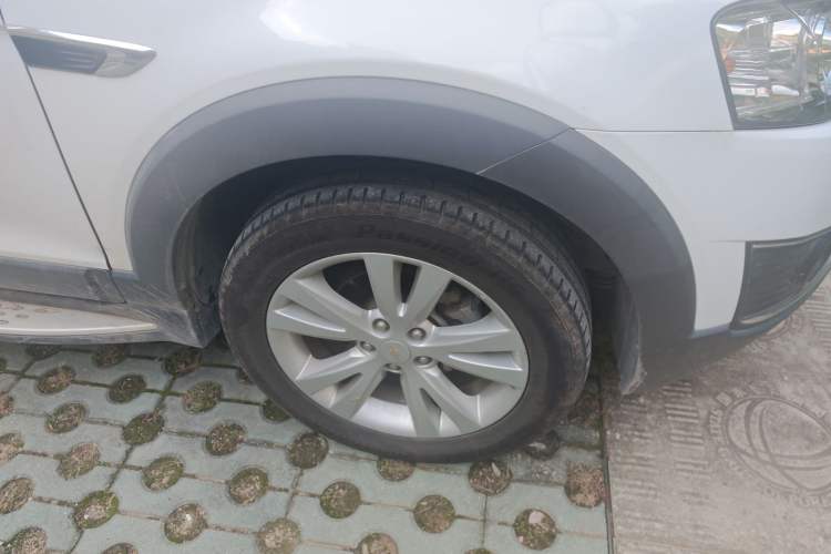 Used Chevrolet Captiva 2014 2.4L 4x4 Flagship Edition 7 Seats
