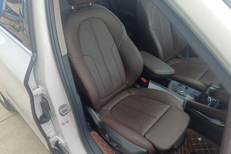 Used BMW X1 New Energy 2019 xDrive25Le Mileage Upgrade Version Right Front Seat