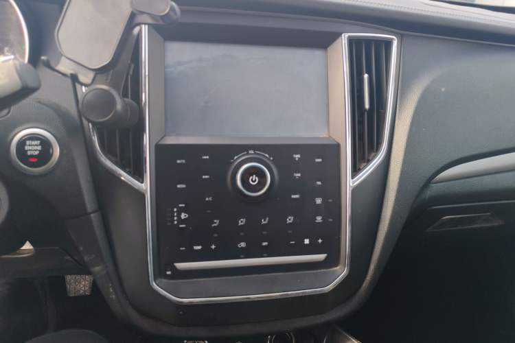 Used Zotye SR7 2016 1.5T Manual Cube Road Edition China V Standard