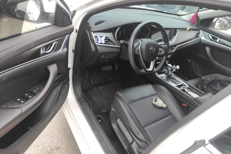 Used CHANGAN Eado 2019 Blue Whale Edition 280T GDI DCT High-Speed Model Driver Seat