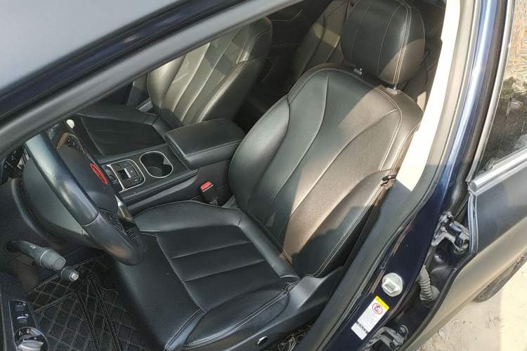 Used BYD Song MAX 2017 1.5T Automatic Smart Connect Prestige 7-Seater