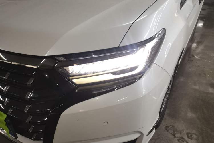 Used Honda Elysion 2022 2.0L eHEV Prestige Edition Left Front Headlight