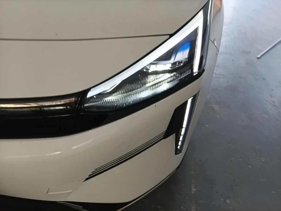 Geely Galaxy L6 2024 60km PLUS Dragon Edition — снимка 8