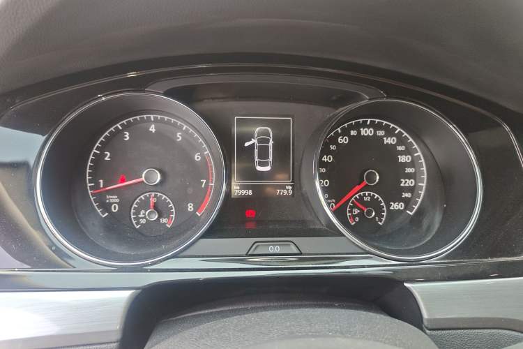 Used Volkswagen Lamando 2017 280TSI DSG Comfort Edition Instrument Cluster