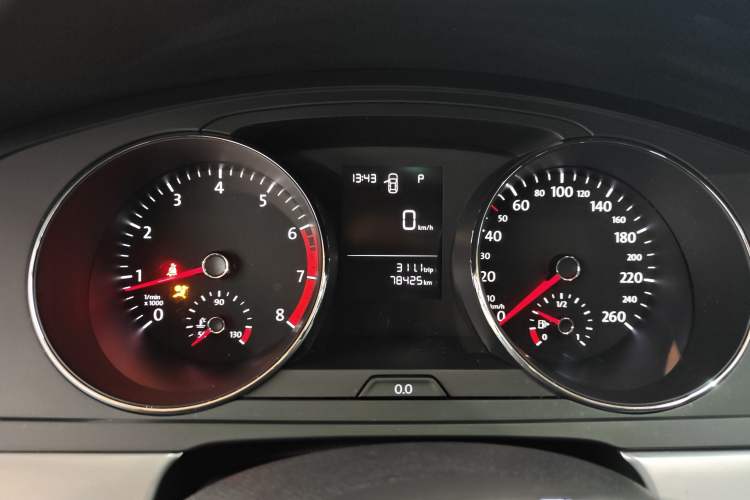 Used Volkswagen Lamando 2017 230TSI DSG Fashion Edition Instrument Cluster