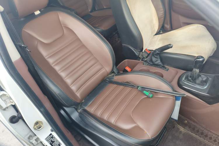 Used FORTHING SX6 2018 1.6L Manual Elite Model
