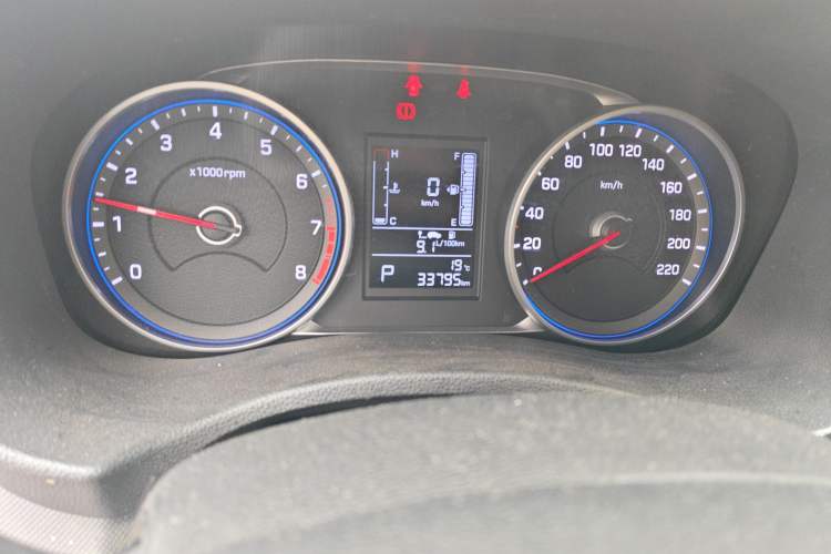 Used Hyundai ix25 2017 1.6L Automatic Smart Version Odometer Close Up